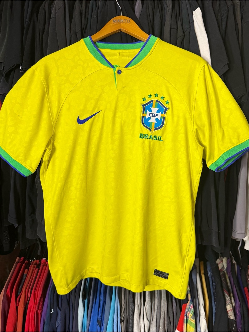 Nike Brazil Jersey Mens Medium Yellow 2022/23 Home Kit World Cup National Team